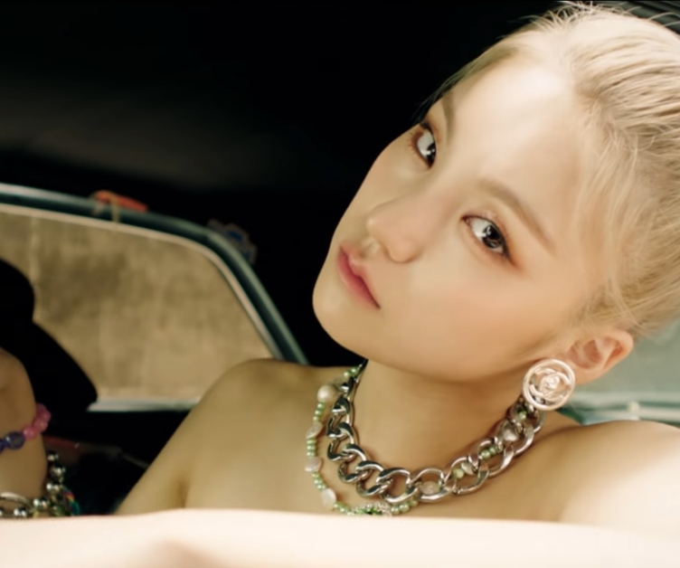 Yeji from ITZY "Not Shy" MV